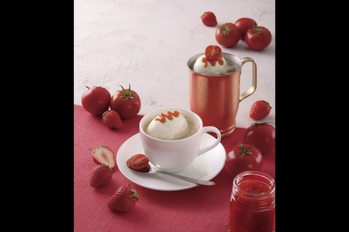 コーヒーにトマト？！上島珈琲店のシーズナルドリンク『フルーツトマトのミルク珈琲』発売